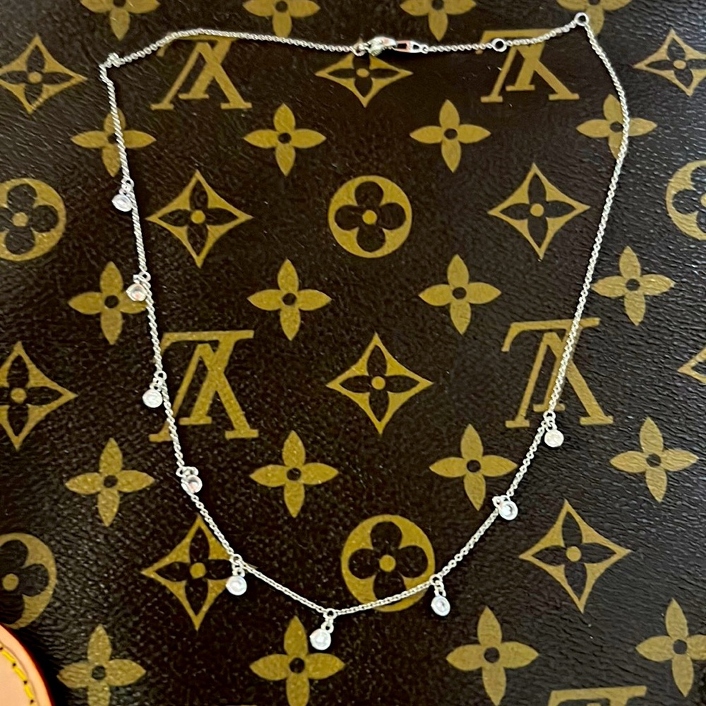 Exquisite Nadri crystal silver necklace
